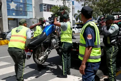 Autoridades intensifican fiscalización a motociclistas en el Gran Santo Domingo