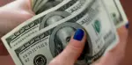 El dólar se cotiza a 58,70 pesos dominicanos este sábado