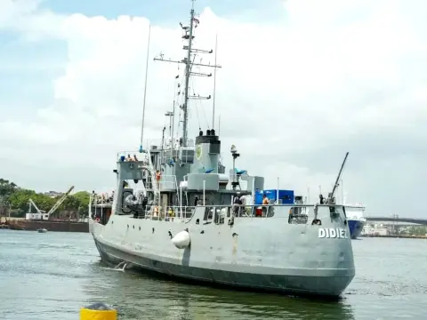 El patrullero Almirante Didiez Burgos retorna al país tras misión en Colombia